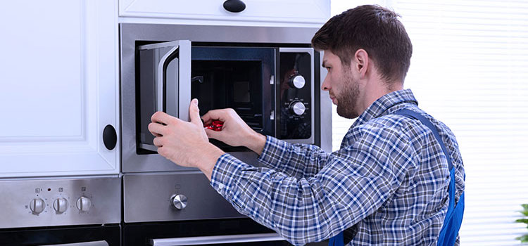 Cove Residential Microwave Repair in Hamilton